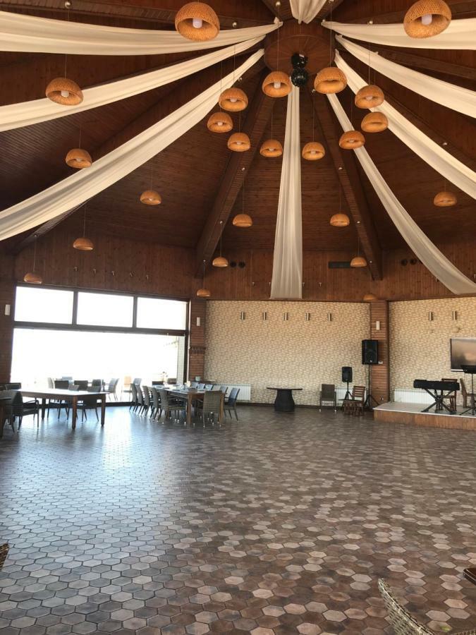 Absheron Marina Hotel Bakoe Buitenkant foto