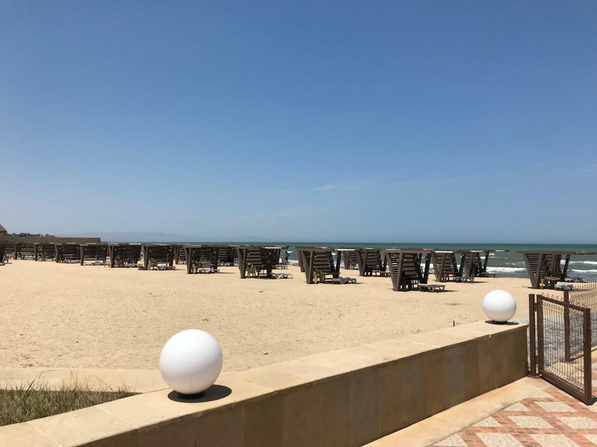 Absheron Marina Hotel Bakoe Buitenkant foto